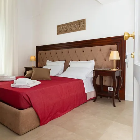 Palazzo Marini Di Charme 3* Λέτσε