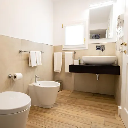 Palazzo Marini Di Charme Bed and Breakfast