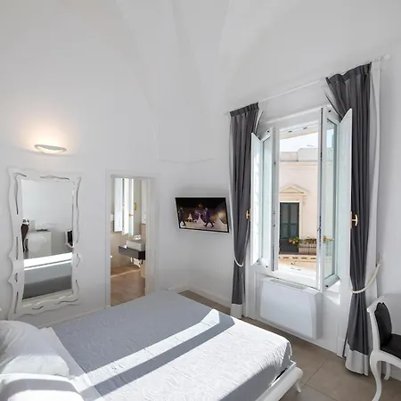 Palazzo Marini Di Charme 3* Λέτσε