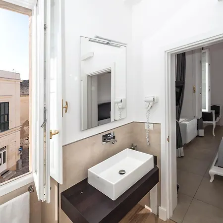 Palazzo Marini Di Charme Bed and Breakfast 3*